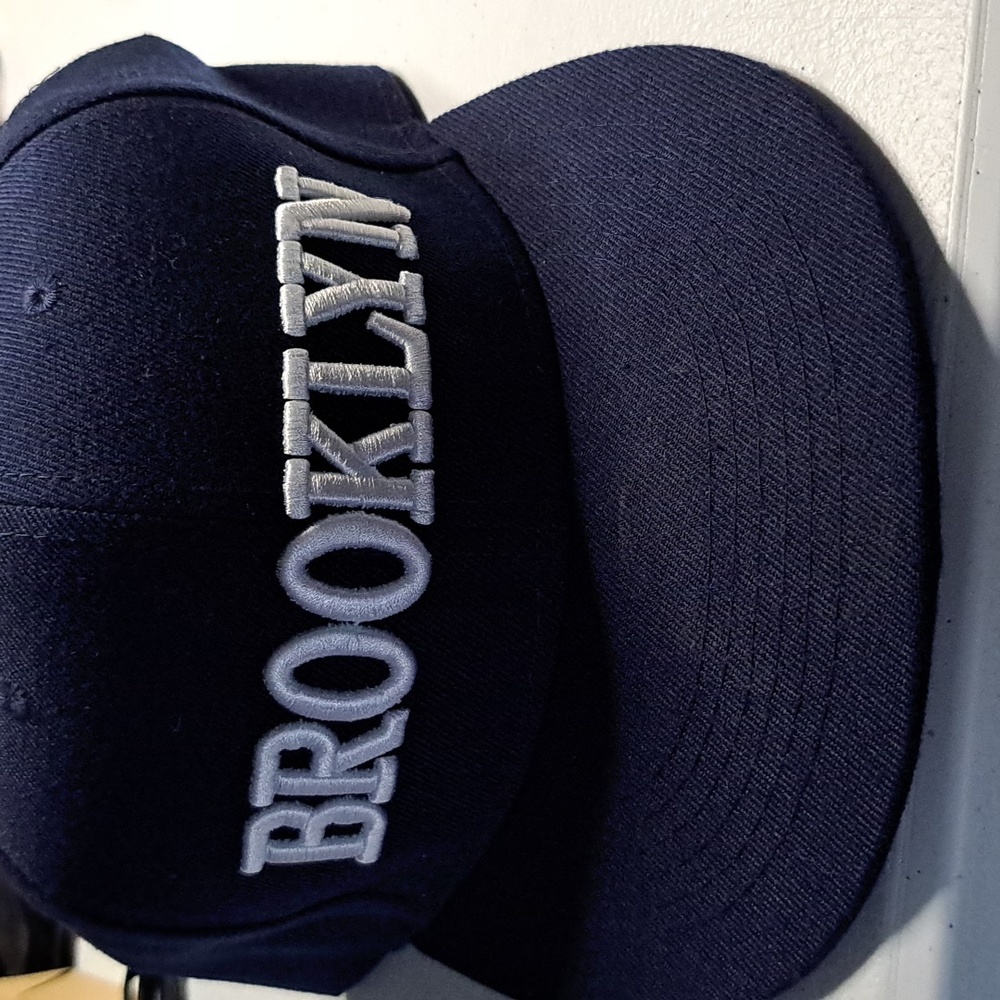 Beooklyn snap back bt T&T New York dark navy OS